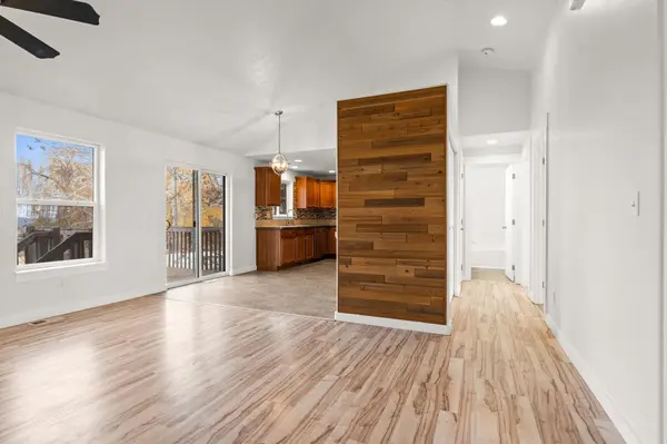 8410 N Palm Pl, Spokane, WA 99208