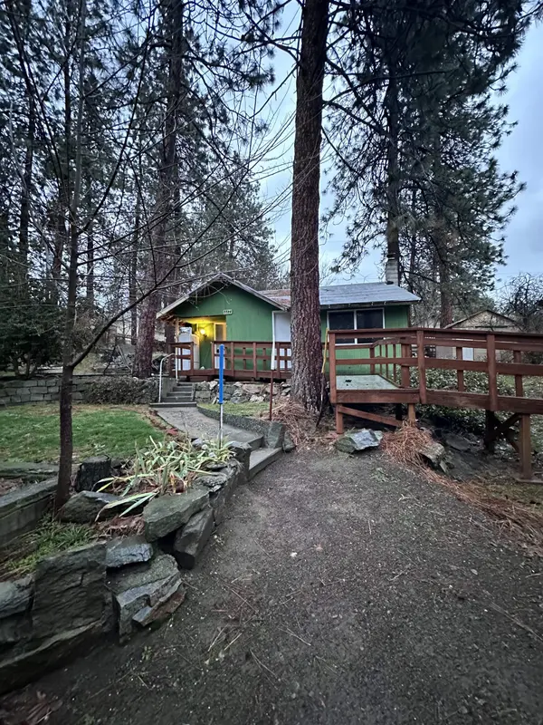617 S FARR Rd, Spokane, WA 99206