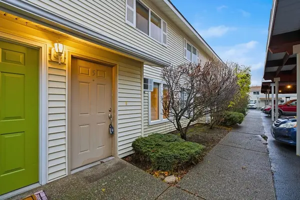 2111 N Houk Rd ##5, Spokane Valley, WA 99216