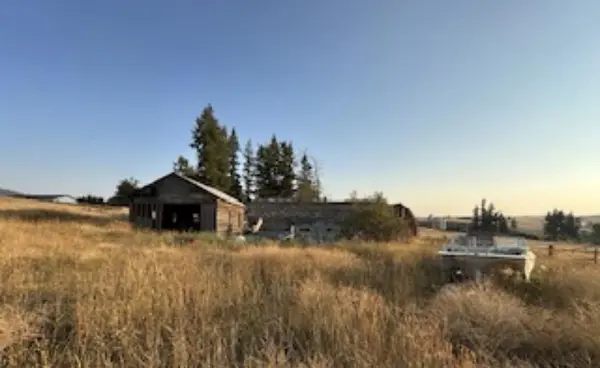 735 N Main St, Latah, WA 99018
