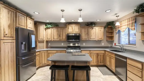36210 N Waldrons Ln, Chattaroy, WA 99003