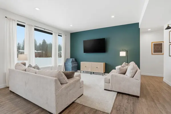 833 E Paske Rd, Colbert, WA 99005