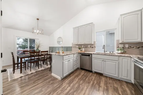17611 N Horseman Dr, Colbert, WA 99005