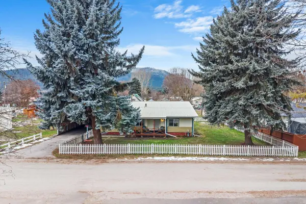 304 S Kruger St, Chewelah, WA 99109