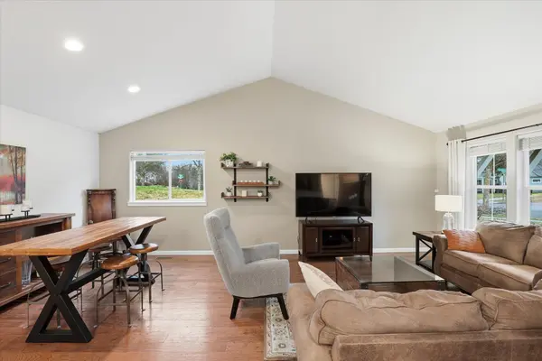 9002 N Sundance Dr, Spokane, WA 99208