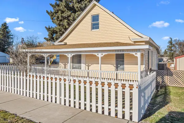 150 S Birch St, Reardan, WA 99029