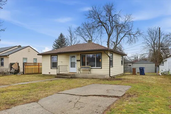 513 E Dave Ct, Spokane, WA 99207