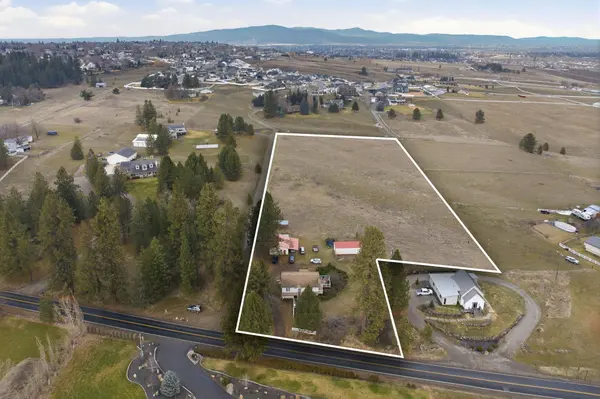 18105 E 32nd Ave, Greenacres, WA 99016