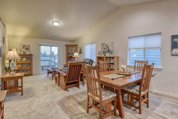 1912 E C St, Deer Park, WA 99006