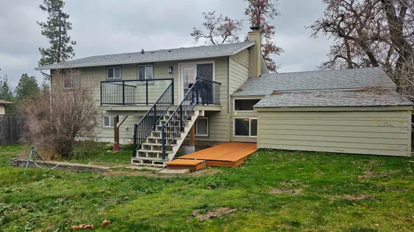 12915 W 5th Ave, Four Lakes, WA 99014
