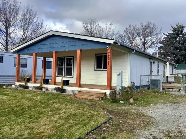 11621 E Ermina Ave, Spokane Valley, WA 99206