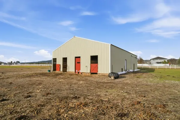 3201 N Arden Rd, Otis Orchards, WA 99027