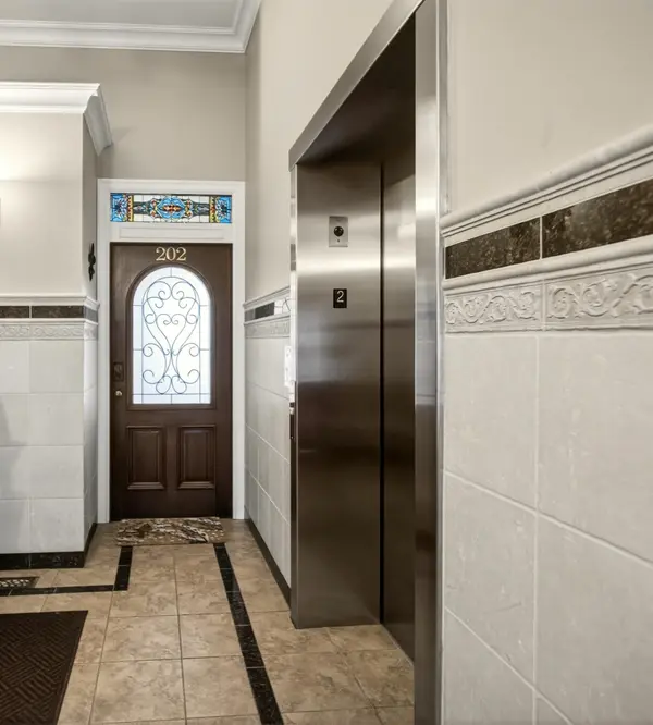 1405 W Water Ave #202, Spokane, WA 99201