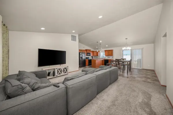 10212 W 9th Ave, Airway Heights, WA 99224