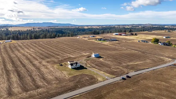 13716 E Piper Rd, Spokane, WA 99217