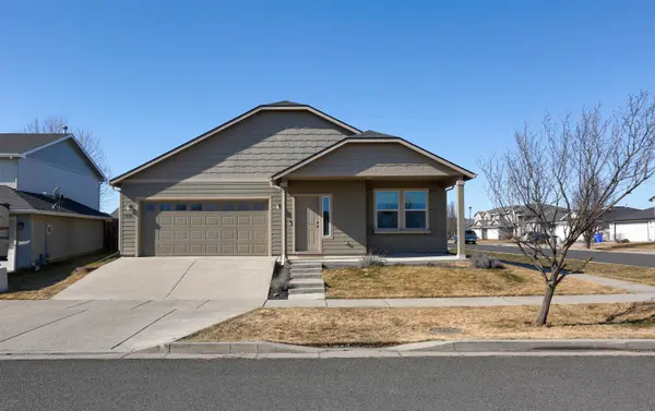 1006 S Antelope St, Airway Heights, WA 99224