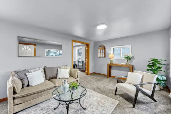 3707 E Bridgeport Ave, Spokane, WA 99217-6930