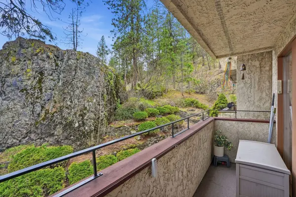 6525 N Austin Rd ##202, Spokane, WA 99208