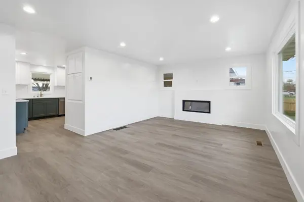 1021 N Willow Rd, Spokane Valley, WA 99206