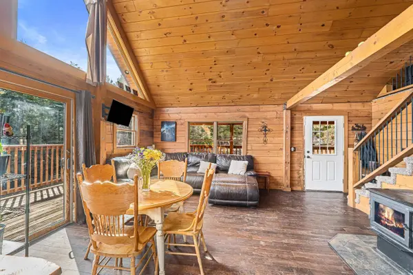 2989 Leslie Creek Rd, Chewelah, WA 99109
