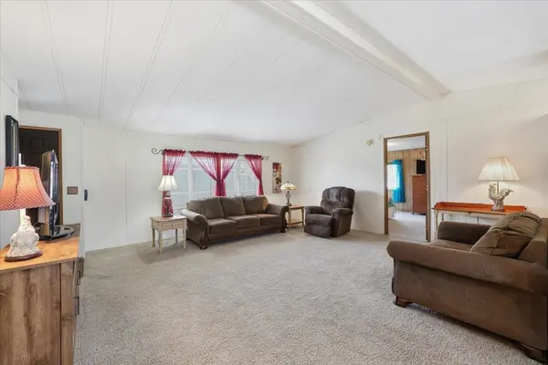 21725 E Wellesley Ave ##45, Otis Orchards, WA 99027