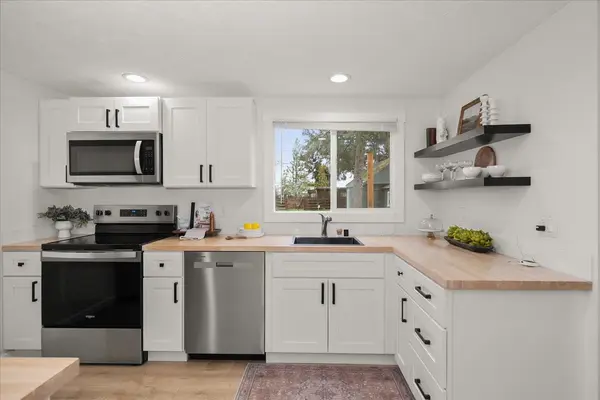 7327 E 6TH Ave, Spokane Valley, WA 99212