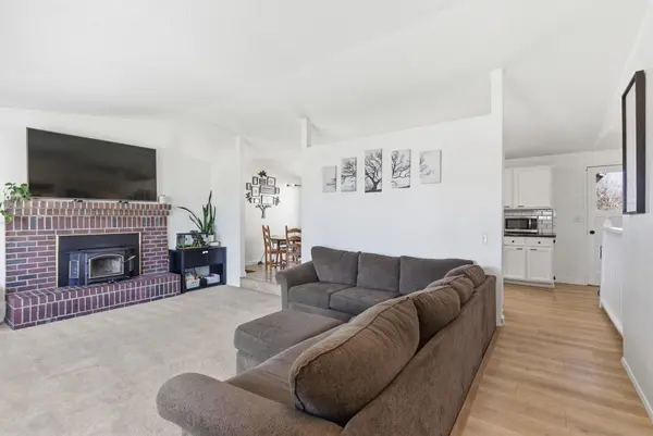 1214 S Saint Charles Rd, Spokane Valley, WA 99037
