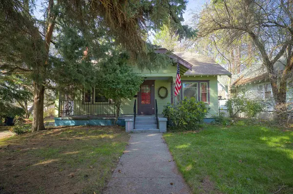37 E 33rd Ave,  Spokane,  WA 99203
