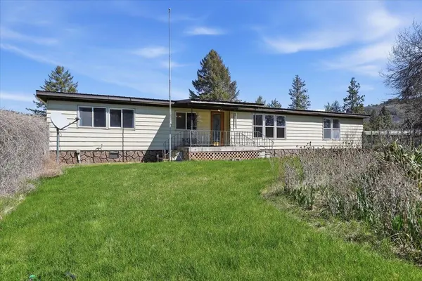 38738 Sterling Valley N Rd, Lincoln, WA 99147