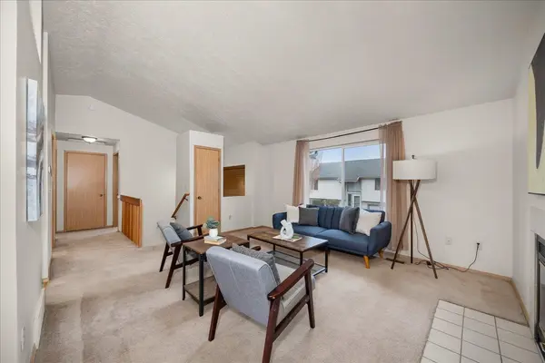 950 E Calkins Dr, Spokane, WA 99208