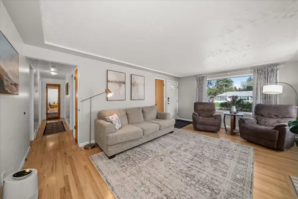 6713 N Stevens St, Spokane, WA 99208