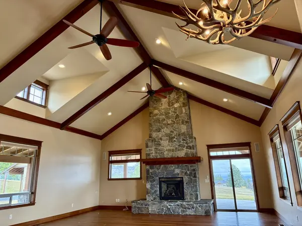 21617 E Harvard Vistas Ln, Newman Lake, WA 99025