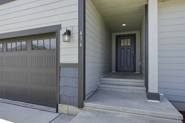 616 S GRADY Rd, Spokane Valley, WA 99016