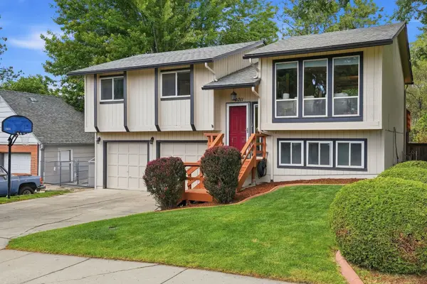 4011 E 20th Ave, Spokane, WA 99223