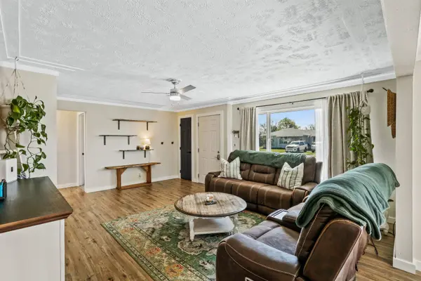 1805 E Central Ave, Spokane, WA 99208