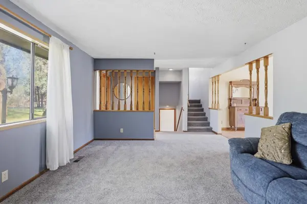 28504 N Cottonwood Rd, Chattaroy, WA 99003