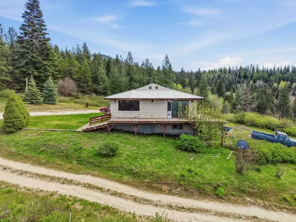 16617 E BLANCHARD Rd, Elk, WA 99003