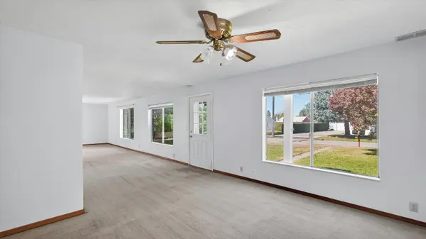 7314 N Altamont St, Spokane, WA 99217