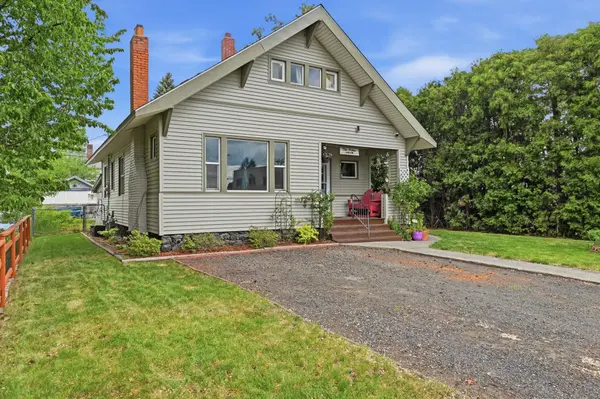 1018 W Grace Ave, Spokane, WA 99205