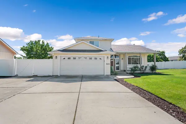 1616 N Rio Grande Ln, Greenacres, WA 99016