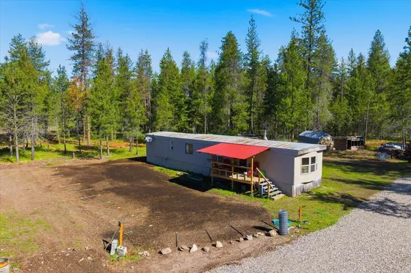 3858 C Agar Rd, Loon Lake, WA 99148