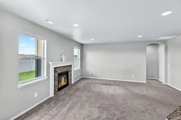 3290 Harvest Bluff Dr, Cheney, WA 99004