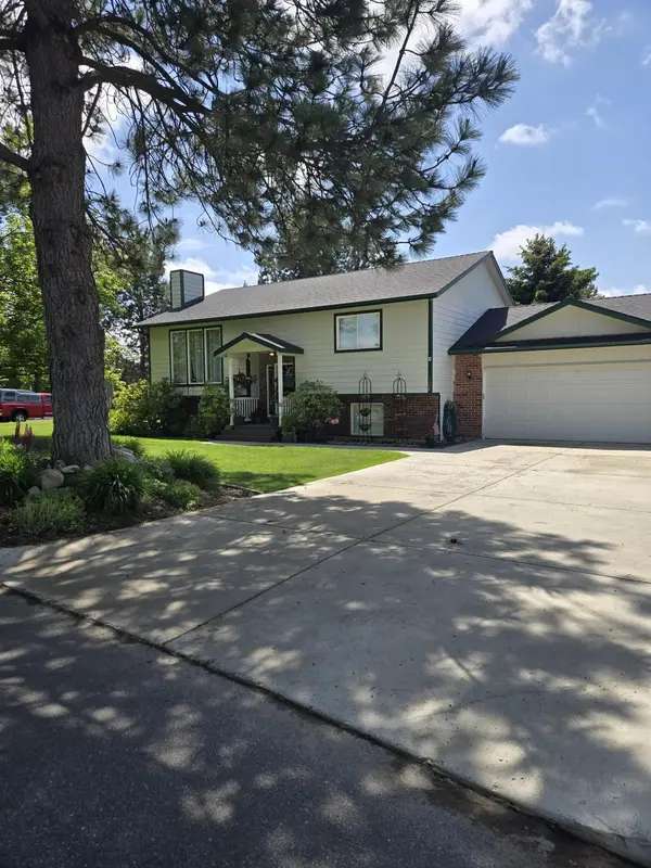 1306 E 3rd Ave, Deer Park, WA 99006-0000