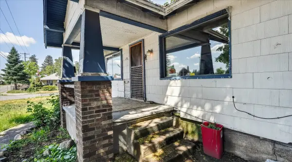 5016 N Lidgerwood St, Spokane, WA 99207