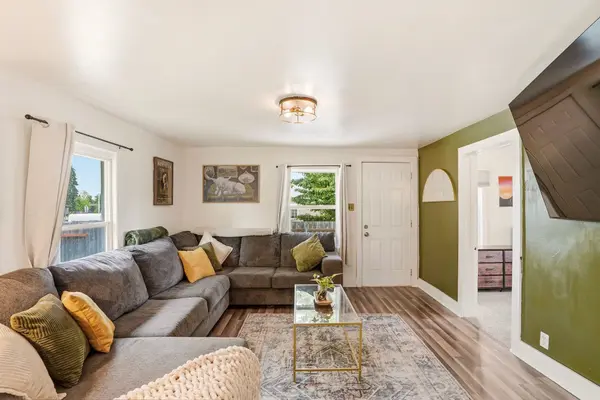 1211 S Fox Rd, Spokane Valley, WA 99206