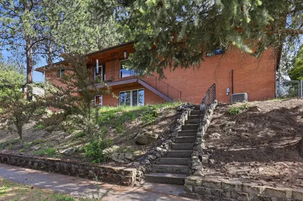 3806 E 17th Ave, Spokane, WA 99223