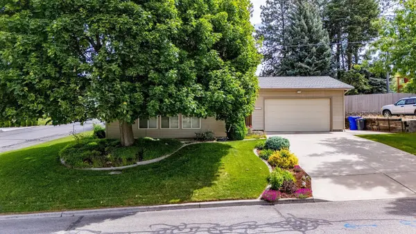 1807 S Fawn Dr, Spokane Valley, WA 99206