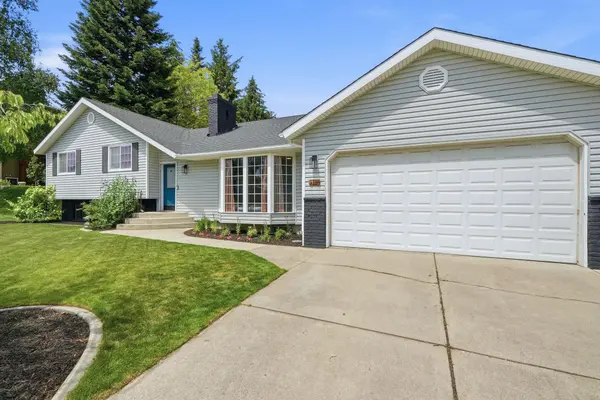 6110 W Ridgecrest Dr, Spokane, WA 99208