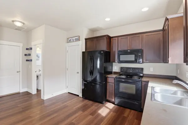 13507 W 10th Ave, Airway Heights, WA 99001