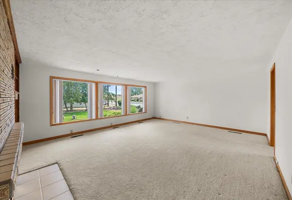 517 W 4th St, Sprague, WA 99032